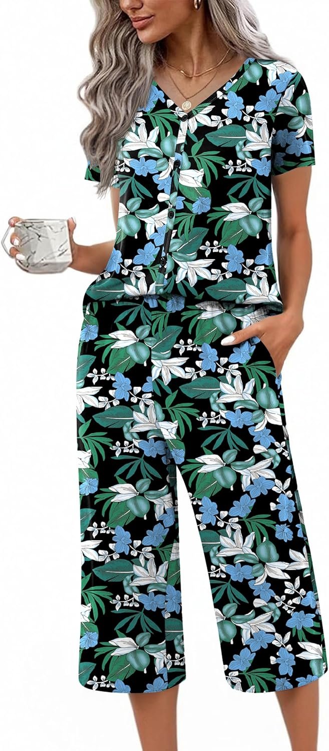 Ekouaer Women’s Pajama Sets Short Sleeve Sleepwear Button Up Pj Loungewear Top and Capri Pants with Pockets
