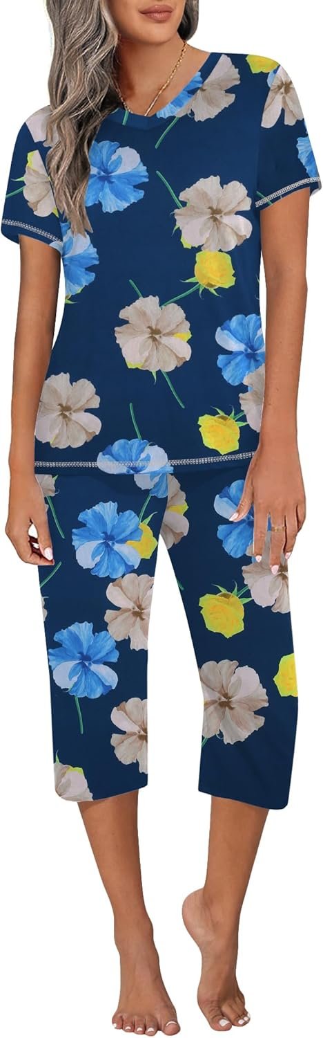 Ekouaer Women’s Sleepwear Capri Pajama Sets Short Sleeve Two-Piece Pjs V Neck Tops & Capri Pants with Pockets S-3XL